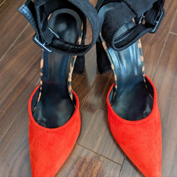 Fashionable Chunky Heels - Picture 1 of 4